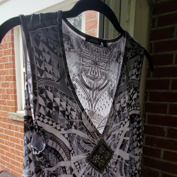 Womans blouse - Picture 5 of 7